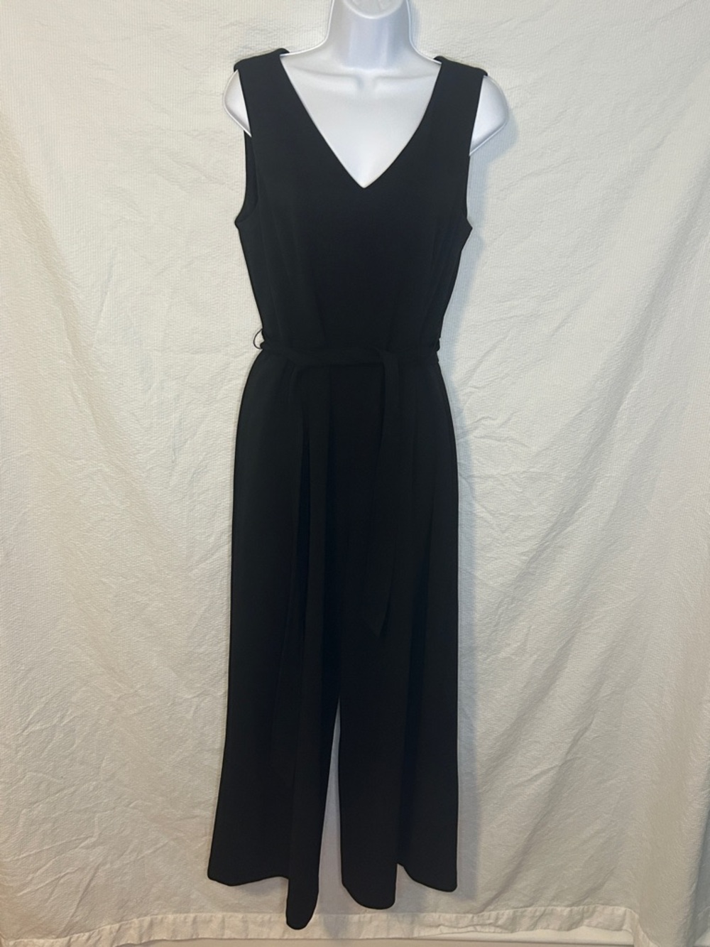 Calvin Klein Black Sleeveless V-Neck Cropped Leg Tie Waist Jumpsuit, Size 12